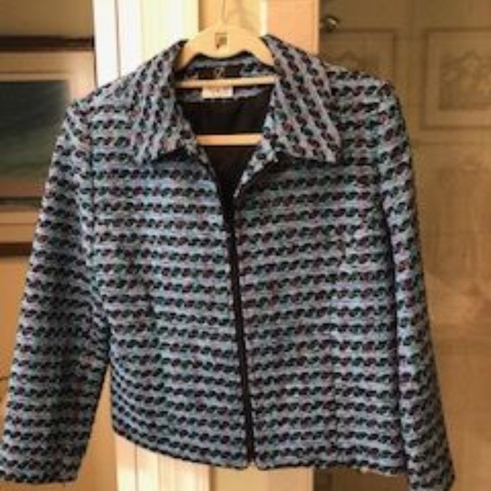 Open weave cocktail jacket by Lorizoni lined in black